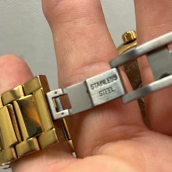 Philip Stein Men's Watch All St Steel 10ATM Water Resistant Gold, EUC - Picture 3 of 5